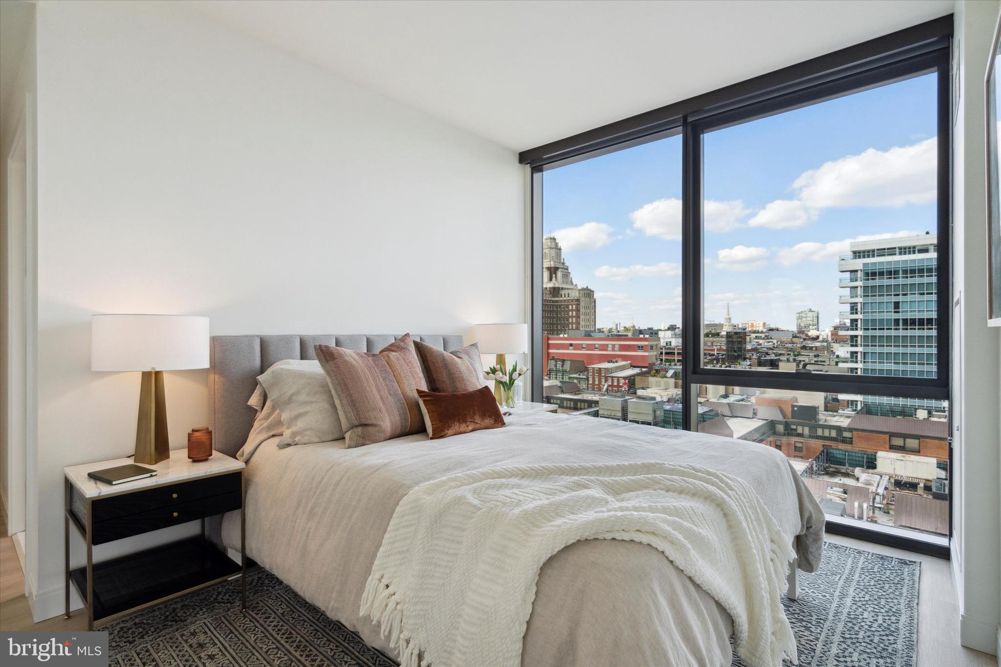 1-5 Dock Street, Unit 510 Philadelphia, PA 19106 - Photo 10 of 47
