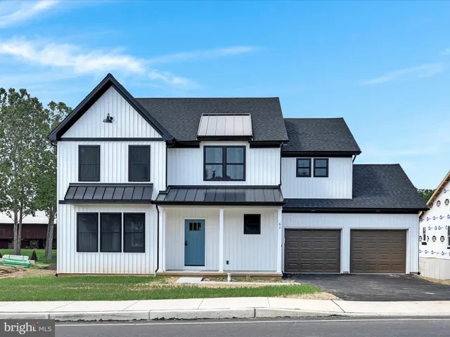 $487,400 | 7 Lantern Court, Carlisle, PA 17013