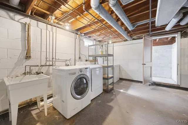 $310,000 | 5696 Caughdenoy Road, Cicero, NY 13039