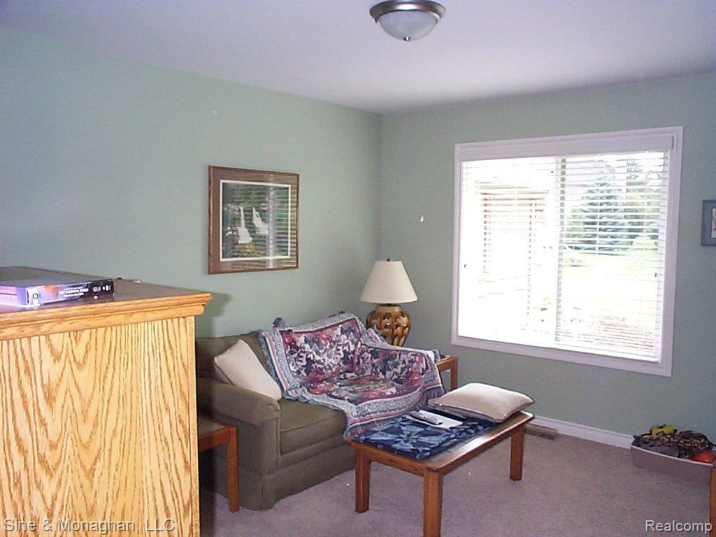 15 Old Course Road St. Clair, MI 48079 - Photo 12 of 25 12 BEDROOM 3 15 Old Course.jpg