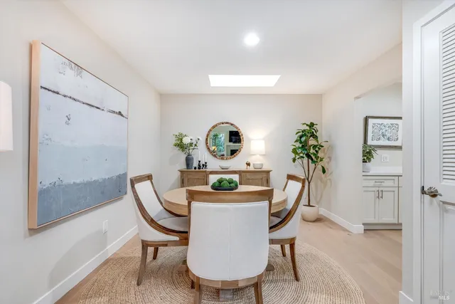 $995,000 | 366 Avenida Barbera, Sonoma, CA 95476