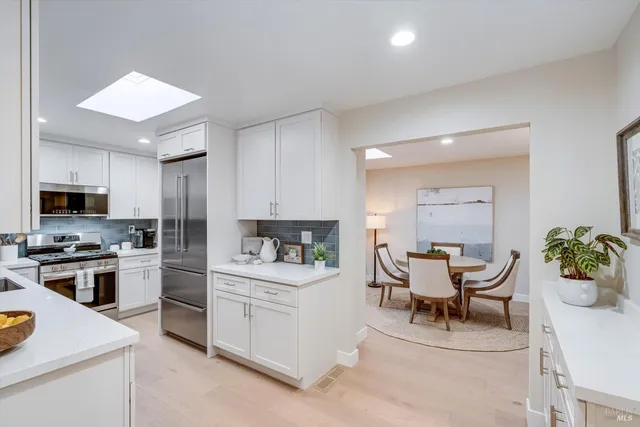 $995,000 | 366 Avenida Barbera, Sonoma, CA 95476