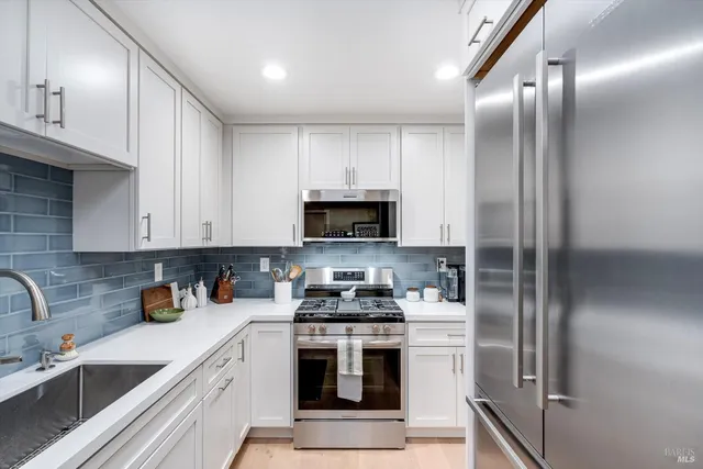 $995,000 | 366 Avenida Barbera, Sonoma, CA 95476