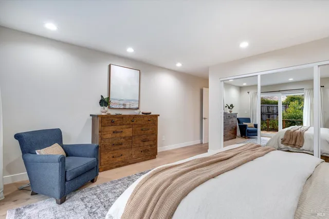 $995,000 | 366 Avenida Barbera, Sonoma, CA 95476