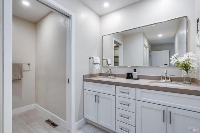 $995,000 | 366 Avenida Barbera, Sonoma, CA 95476