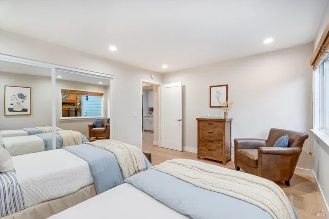 $995,000 | 366 Avenida Barbera, Sonoma, CA 95476