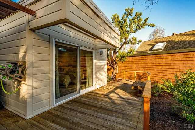 $995,000 | 366 Avenida Barbera, Sonoma, CA 95476