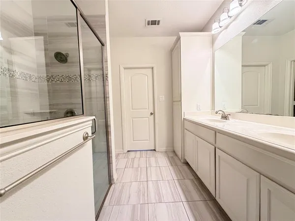 $3,299 | 907 Bainbridge Lane, Garland, TX 75040