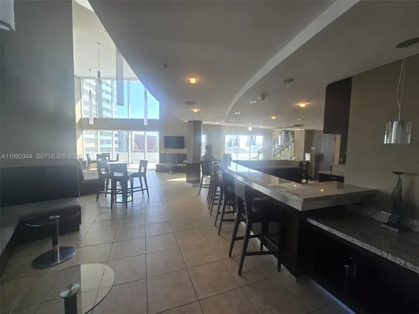 $2,800 | 60 Southwest 13th Street, Unit 2604, Miami, FL 33130