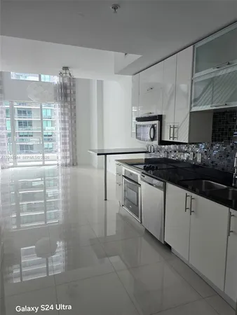 $2,800 | 60 Southwest 13th Street, Unit 2604, Miami, FL 33130