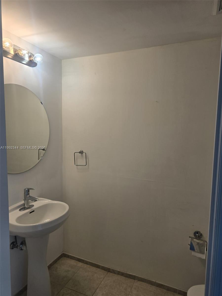 60 Southwest 13th Street, Unit 2604 Miami, FL 33130 - Photo 10 of 20