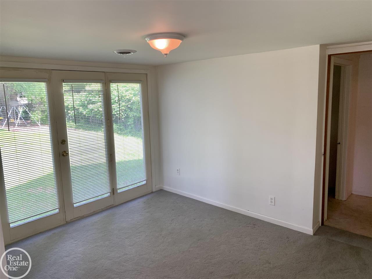 2715 Michigan Road Port Huron, MI 48060 - Photo 19 of 25 Gallery Image 19