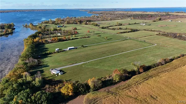 $395,000 | 26172 Walrath Road, Lyme, NY 13622