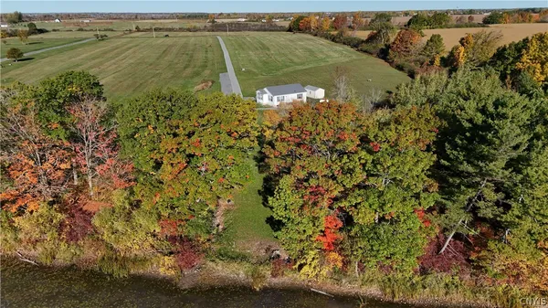 $395,000 | 26172 Walrath Road, Lyme, NY 13622