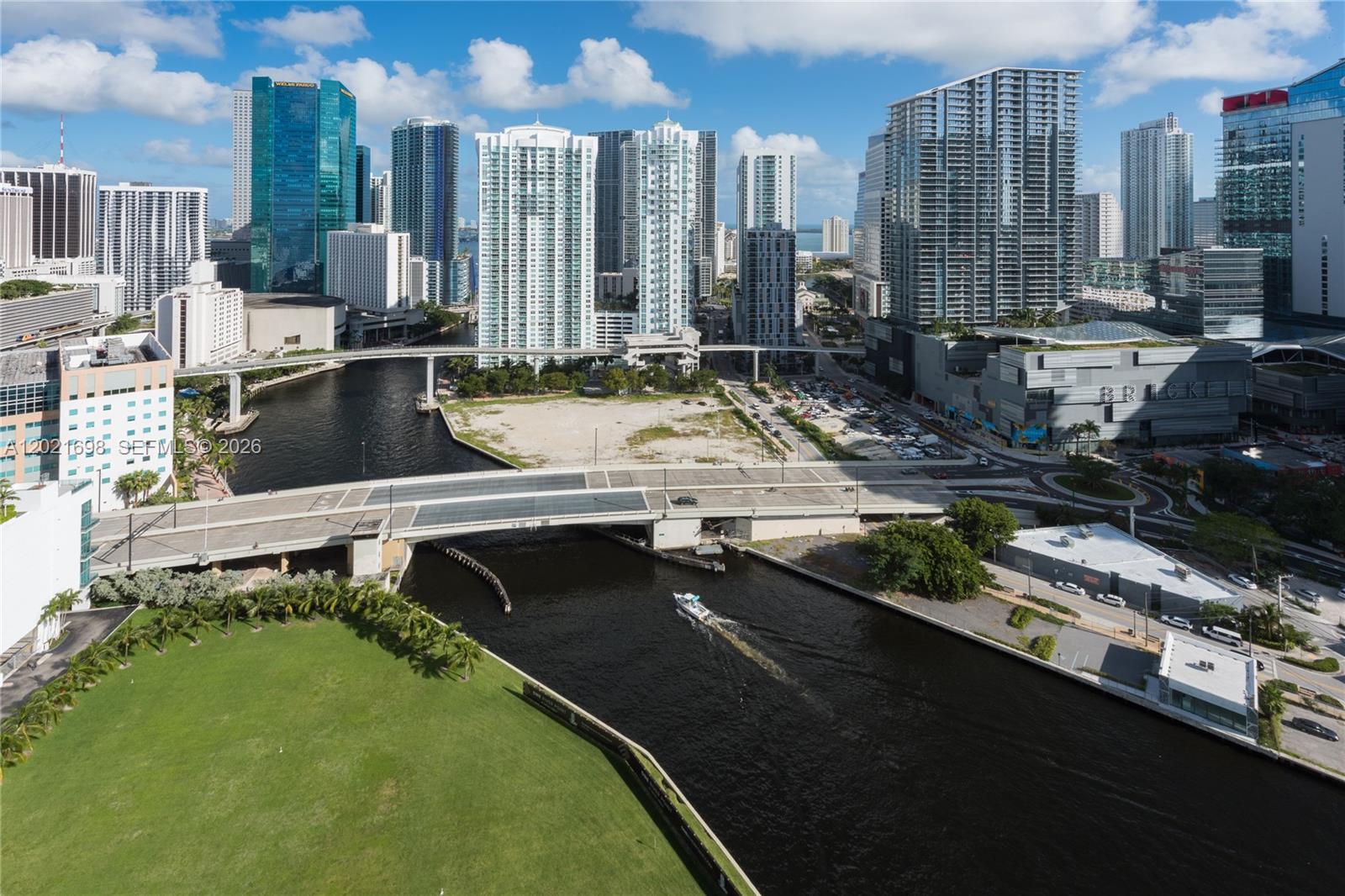 92 Southwest 3rd Street, Unit 2812 Miami, FL 33130 - Photo 22 of 23