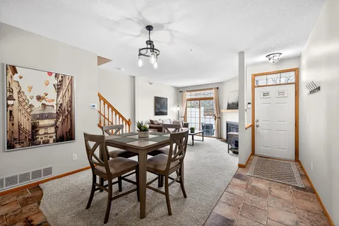 $270,000 | 17975 Cobblestone Way, Eden Prairie, MN 55347