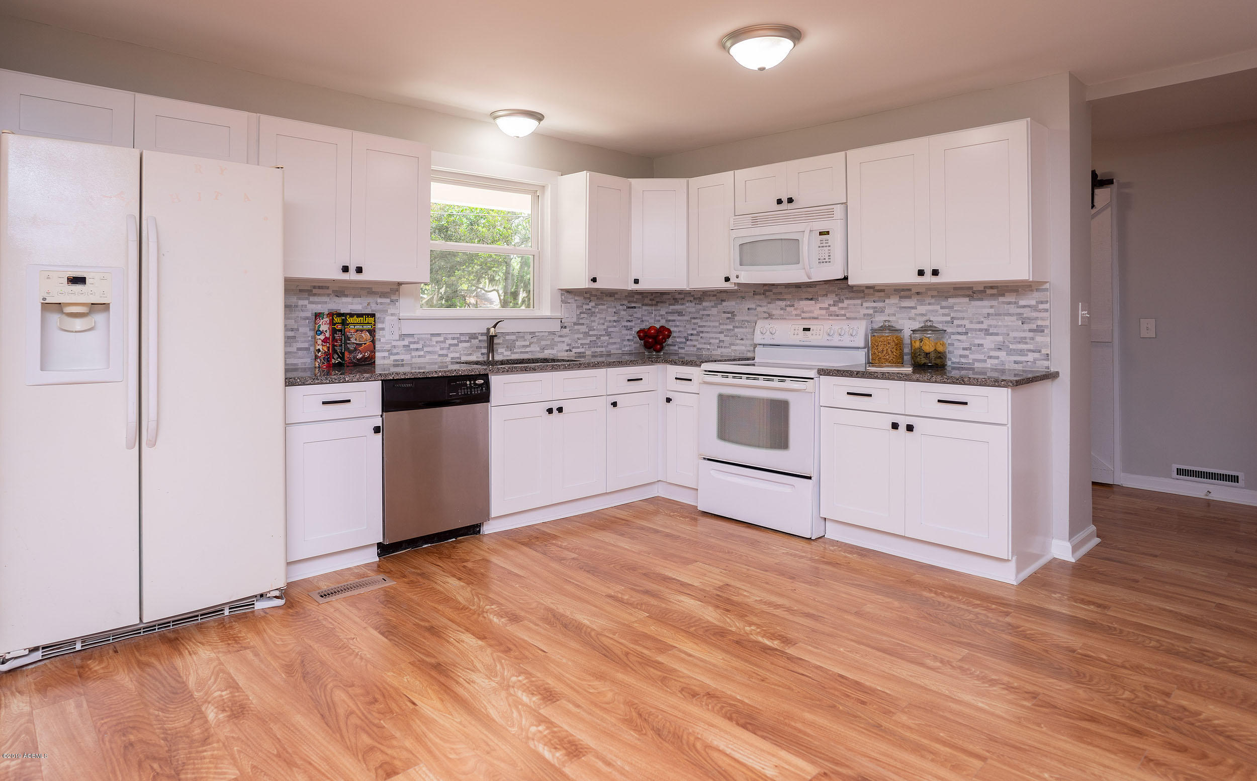 701 Battery Creek Road Beaufort, SC 29902 - Photo 11 of 36 DSC03821-1