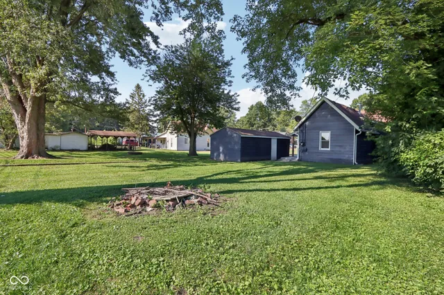 $199,500 | 107 South Main Street, Brooklyn, IN 46111