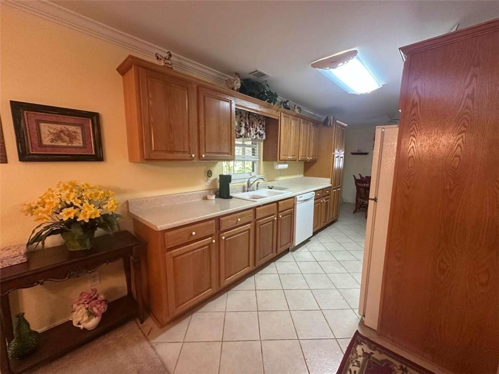 574 Almand Branch Road Southeast Conyers, GA 30094 - Photo 14 of 37