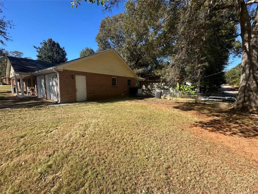 574 Almand Branch Road Southeast Conyers, GA 30094 - Photo 8 of 37