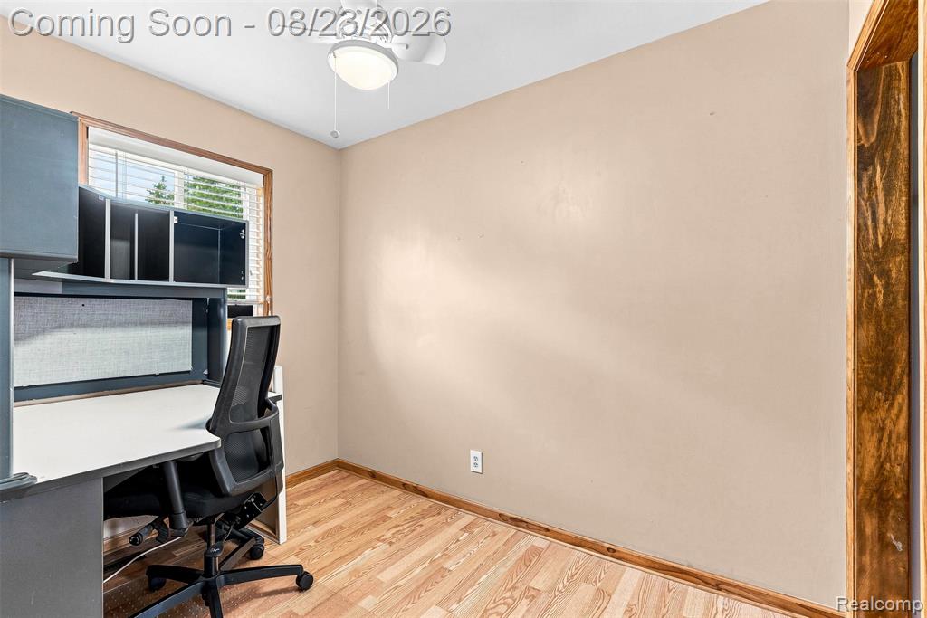2083 Dutcher Road Flint, MI 48532 - Photo 17 of 27 Gallery Image 17
