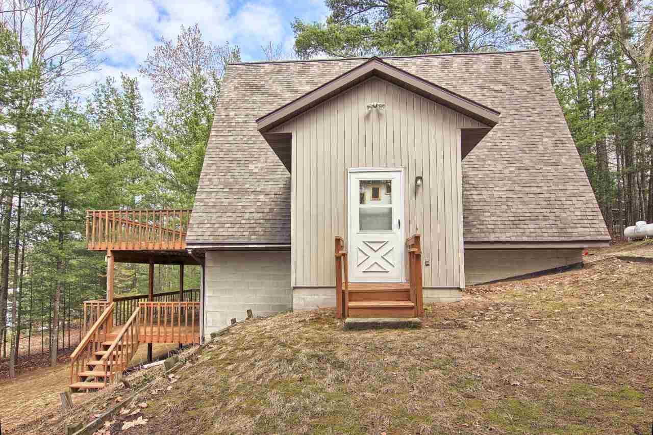 914 Ridge Road Beulah, MI 49617 - Photo 6 of 32 1845923-5.JPG