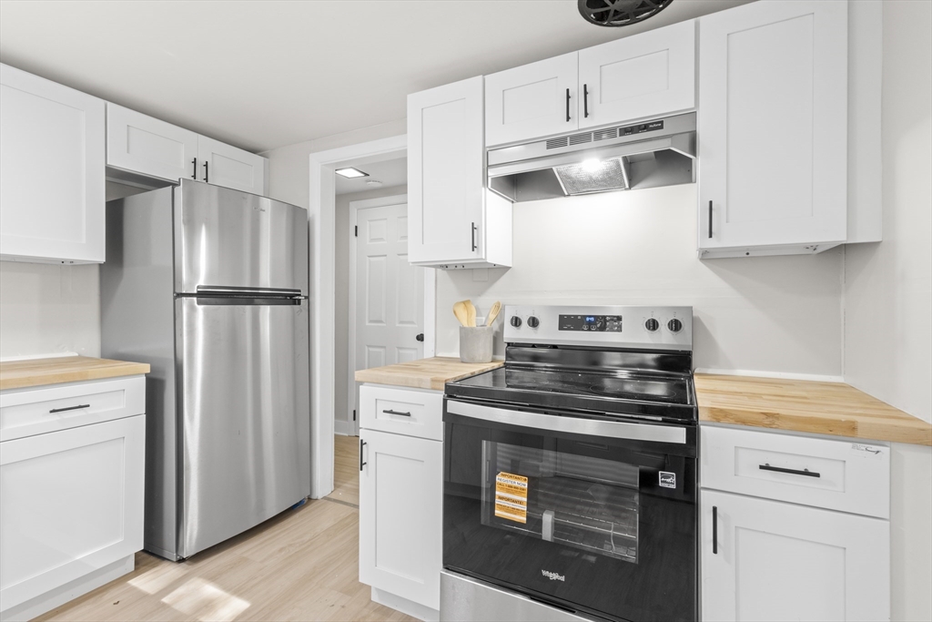 378 Old Colony Road Norton, MA 02766 - Photo 4 of 38 Gallery Image 4