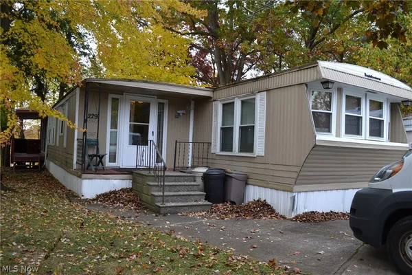 $52,900 | 229 Lake Shore Terrace, Warren, OH 44481