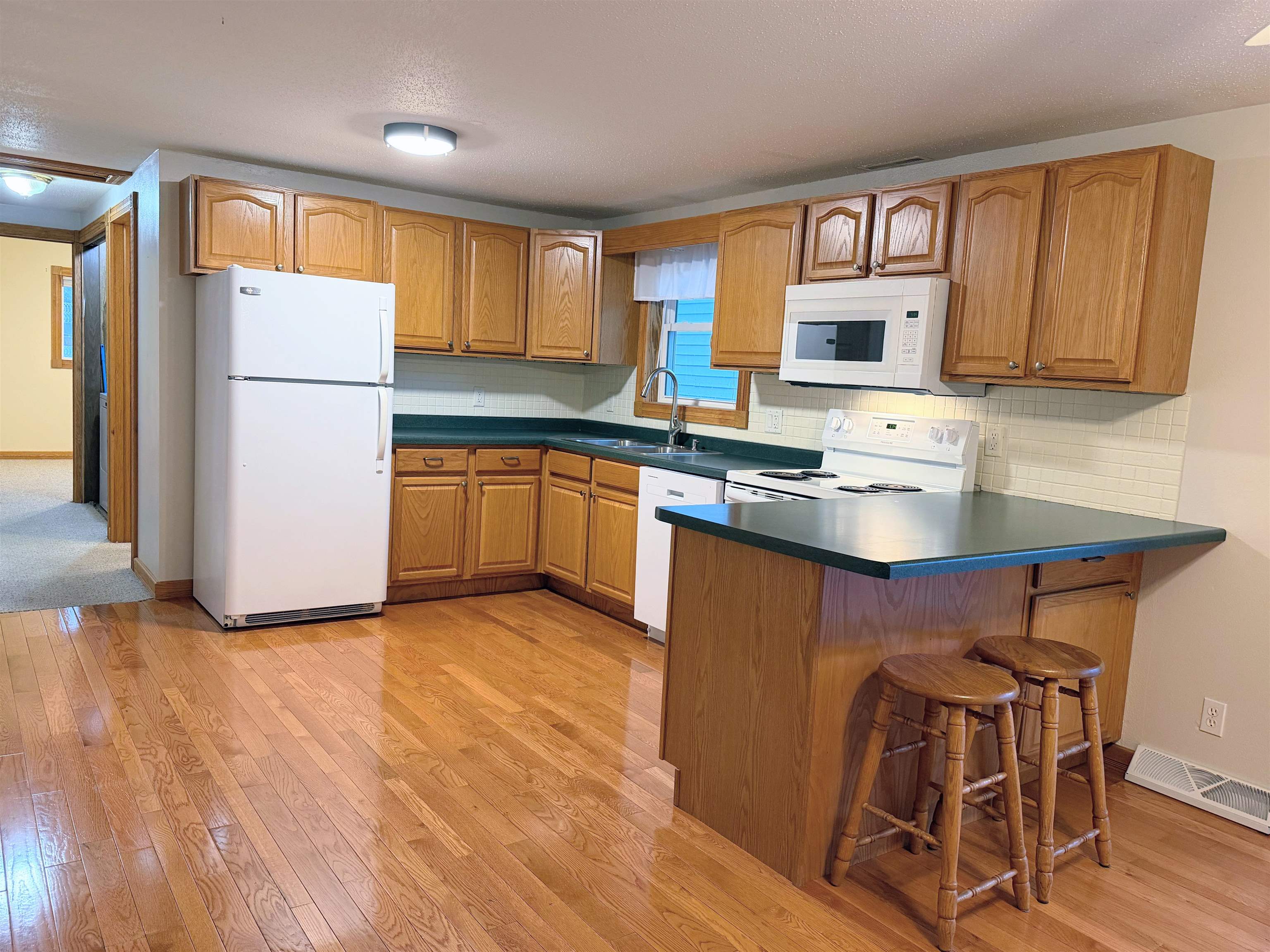 1317 South 5th Street Prairie du Chien, WI 53821 - Photo 8 of 31