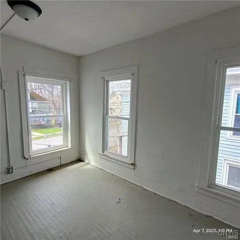 $39,900 | 78 Owasco Street, Auburn, NY 13021