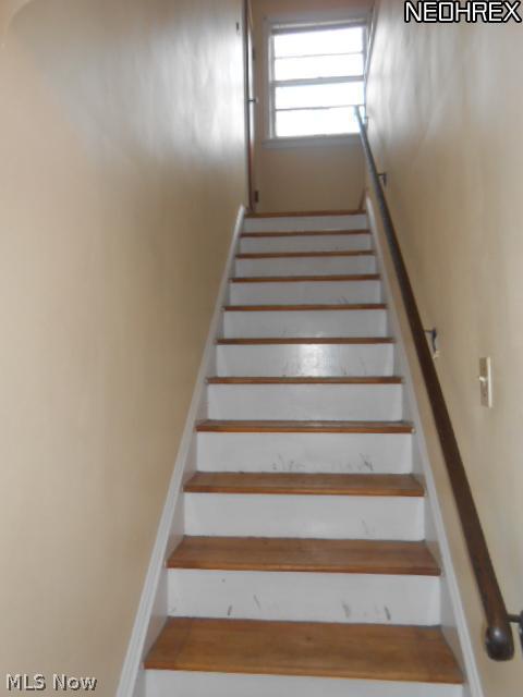 4018 Okalona Road Cleveland, OH 44118 - Photo 9 of 13