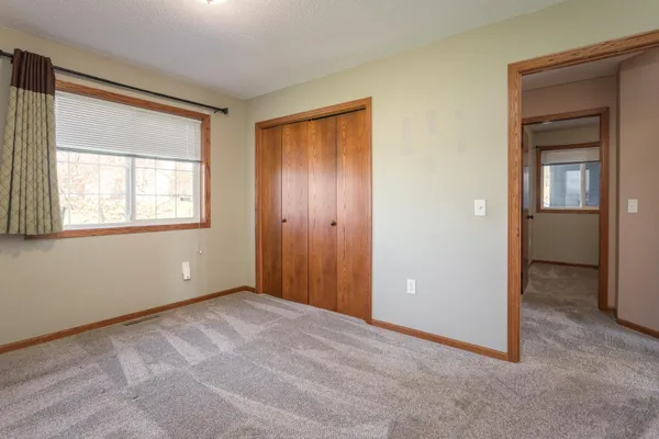 $324,900 | 1803 Jasmine Drive, Alexandria, MN 56308