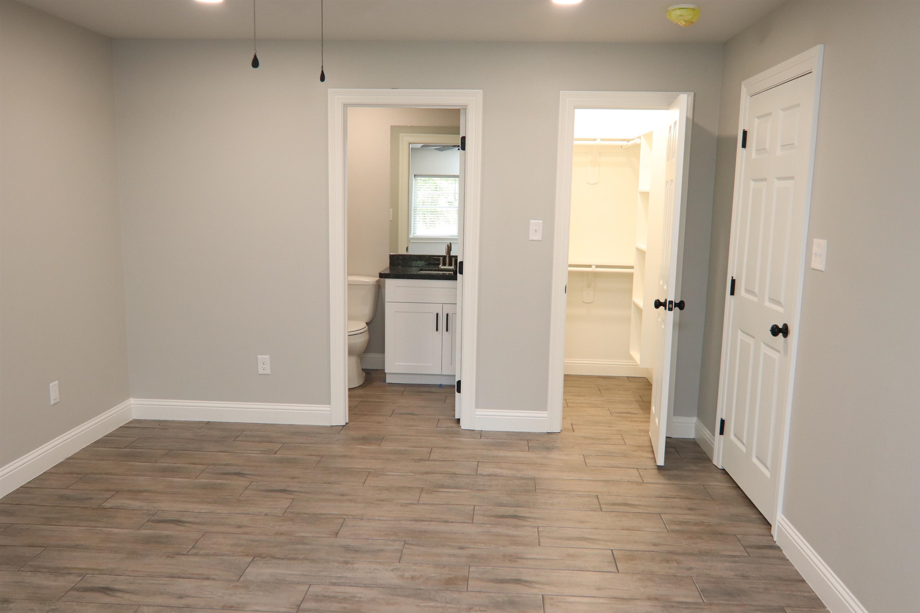 240 Mill Street, Unit A Vidor, TX 77662 - Photo 11 of 13
