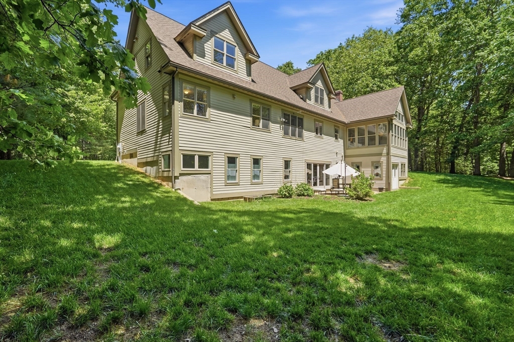 409 Henry Street Amherst, MA 01002 - Photo 38 of 42