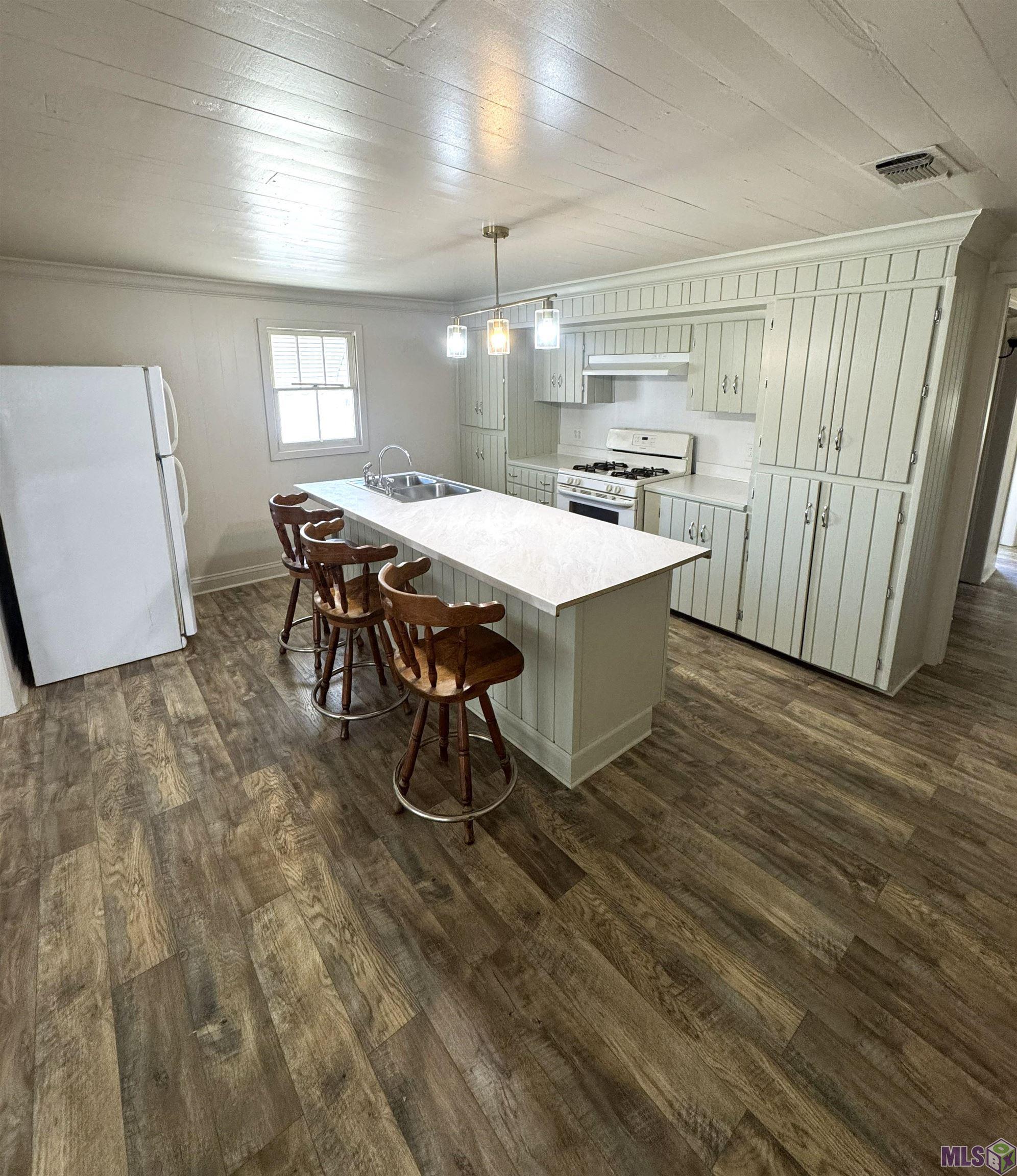 2031 Bayou Blue Road Houma, LA 70364 - Photo 8 of 27