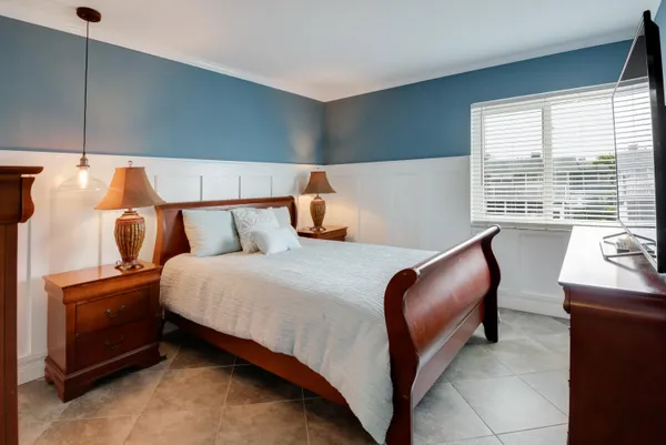 $2,000 | 510 Flanders P, Delray Beach, FL 33484