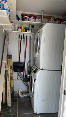 $2,000 | 510 Flanders P, Delray Beach, FL 33484