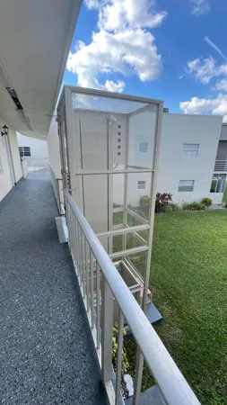 $2,000 | 510 Flanders P, Delray Beach, FL 33484