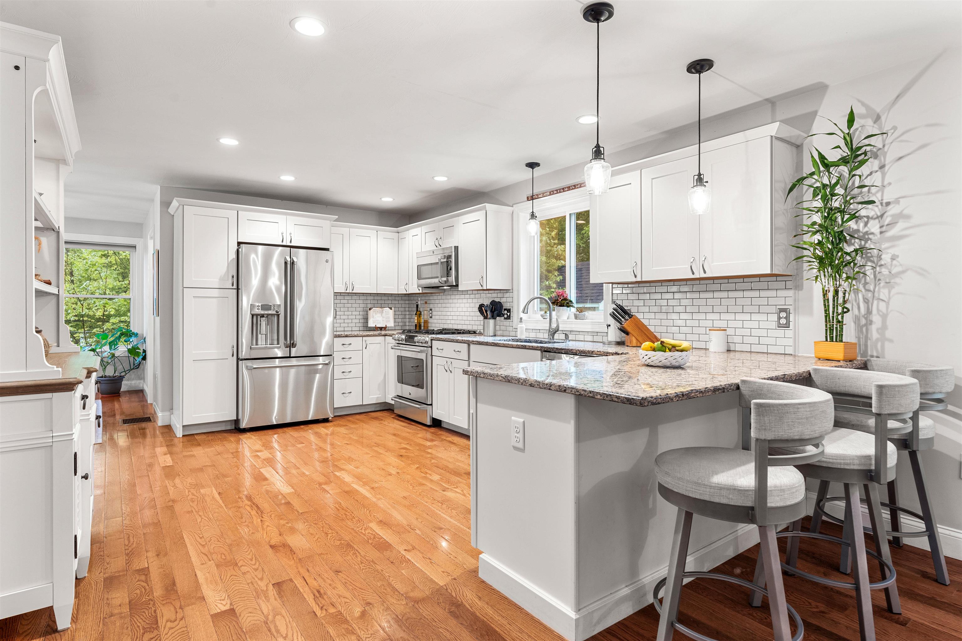 30 Emerson Road Windham, NH 03087 - Photo 6 of 59