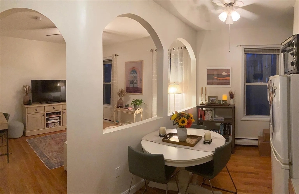 19 Fleet Street, Unit 4 Boston, MA 02113 - Photo 2 of 9