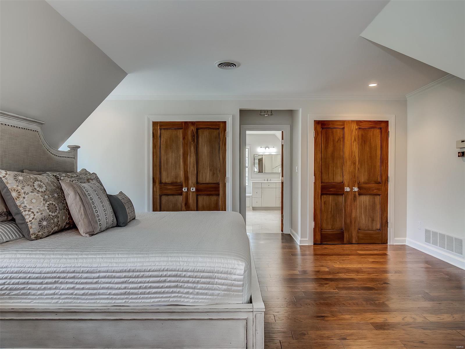 7 Fox Run Lane Frontenac, MO 63131 - Photo 27 of 47