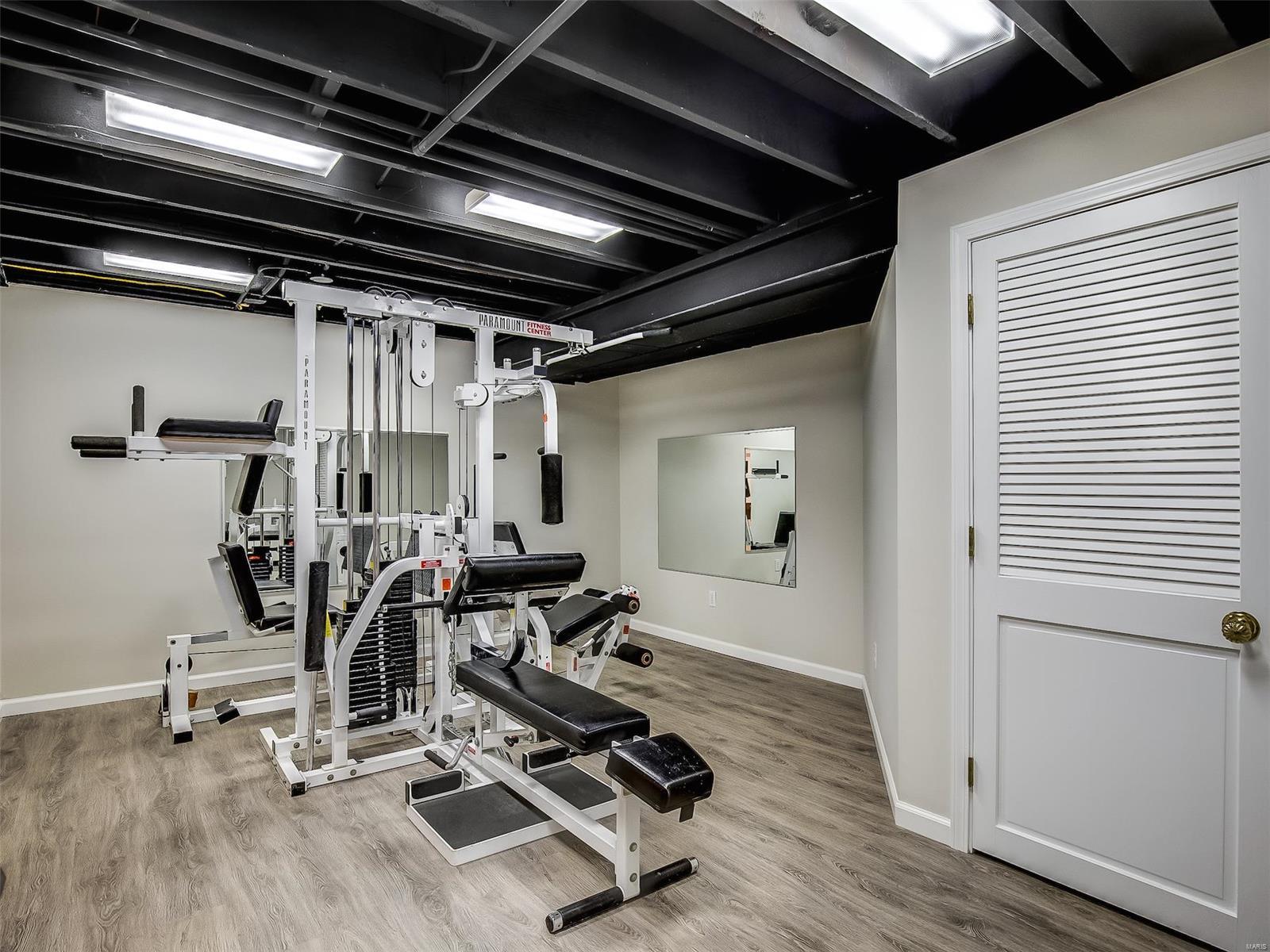 7 Fox Run Lane Frontenac, MO 63131 - Photo 43 of 47