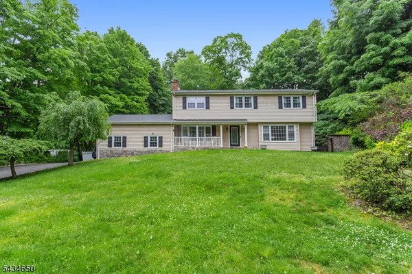 $799,000 | 596 Terhune Drive, Wayne, NJ 07470