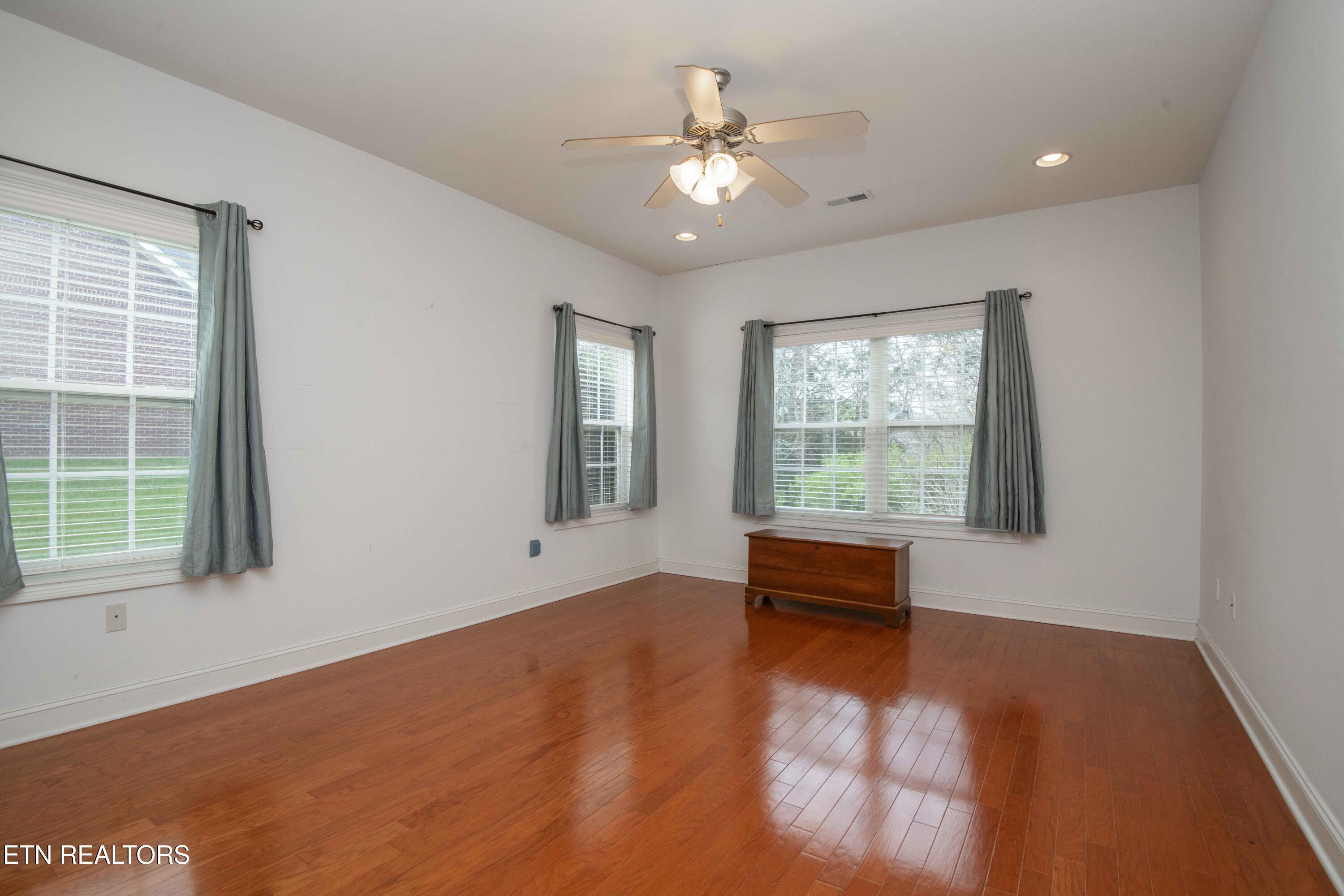 110 Waterston Way Clinton, TN 37716 - Photo 26 of 47 master bed 4_1