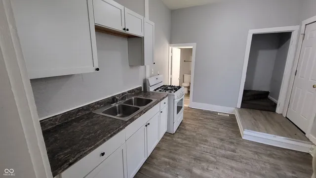 $750 | 1122 Unit B N Dearborn Street, Indianapolis, IN 46201