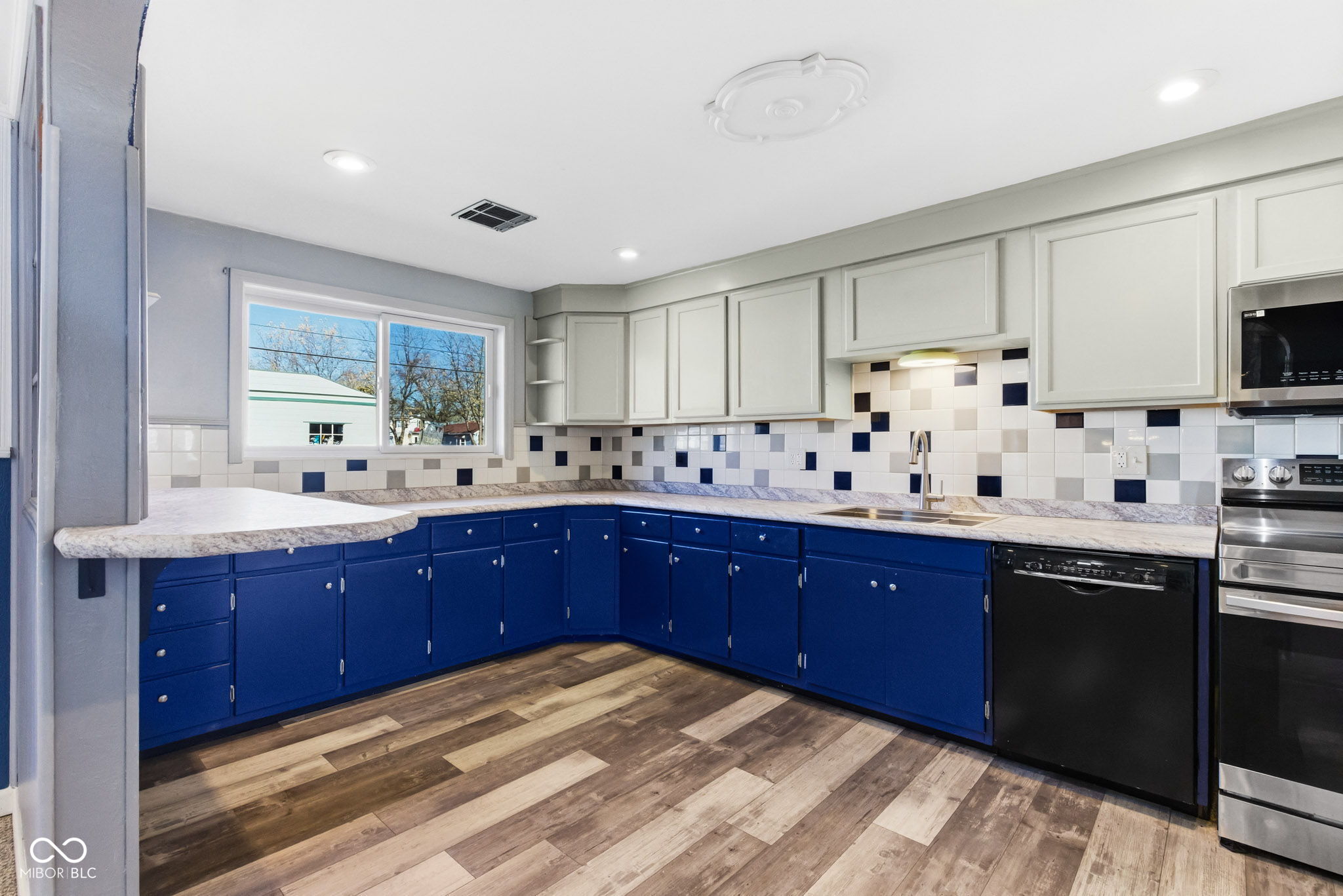 217 Tague Street Greenfield, IN 46140 - Photo 13 of 46