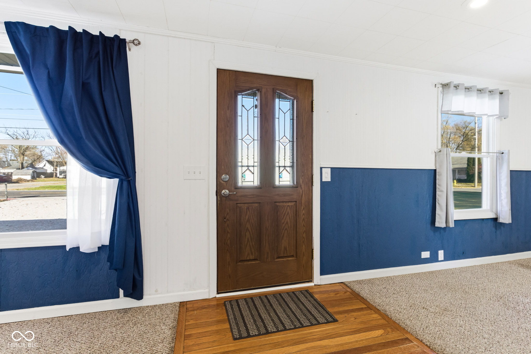 217 Tague Street Greenfield, IN 46140 - Photo 3 of 46