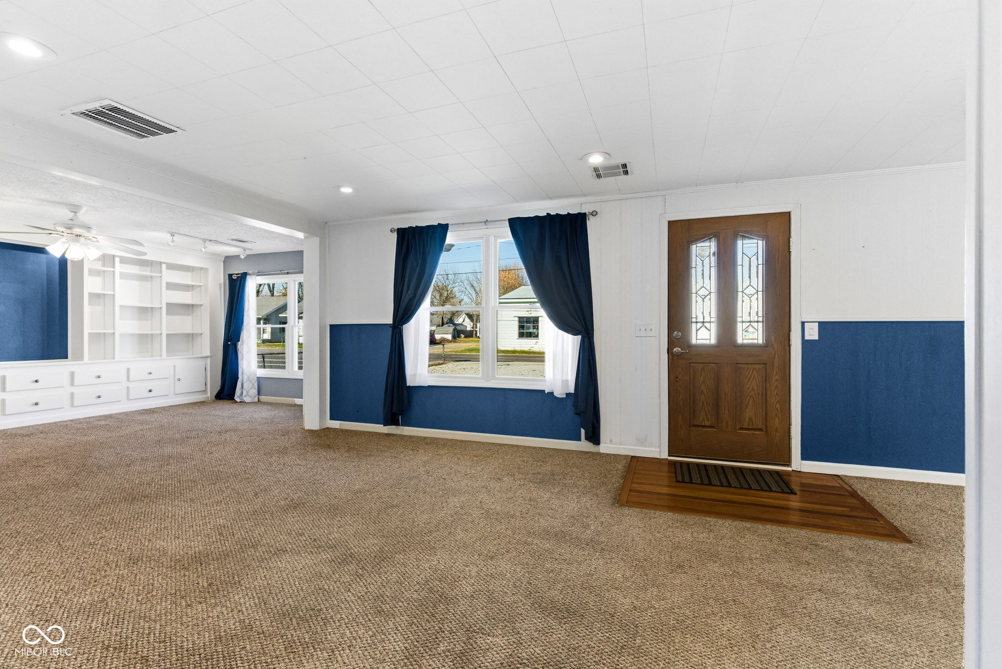 217 Tague Street Greenfield, IN 46140 - Photo 5 of 46