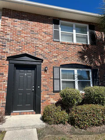 $243,000 | 415 Parkdale Drive, Unit 6D, Charleston, SC 29414