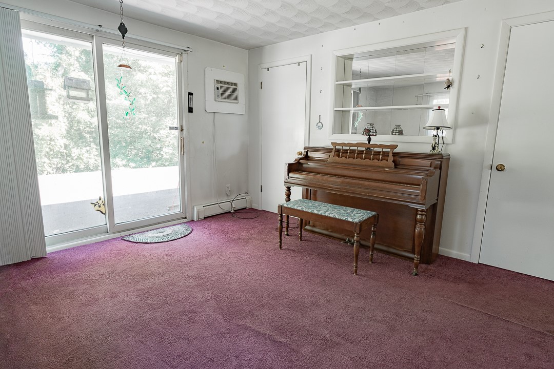 3992 Canandaigua Road Walworth, NY 14568 - Photo 21 of 47 sitting room/bdrm 4